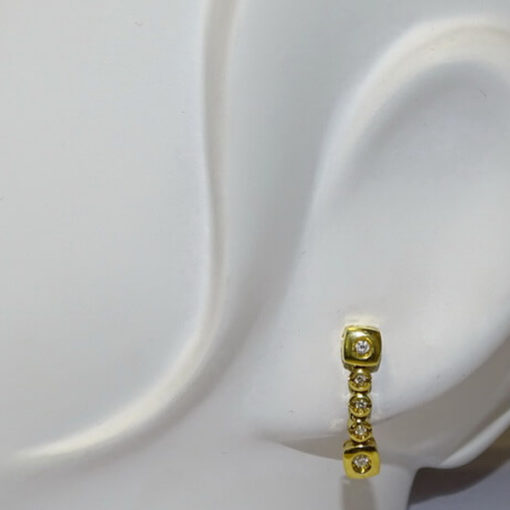 Pendientes de diamantes oro amarillo 0.22 quilates - Imagen 2