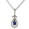 Collar de oro blanco con 0,25cts de diamantes y zafiro de 0,94cts.
