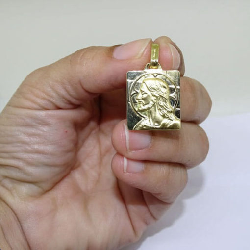 Medalla Cristo oro - Imagen 2