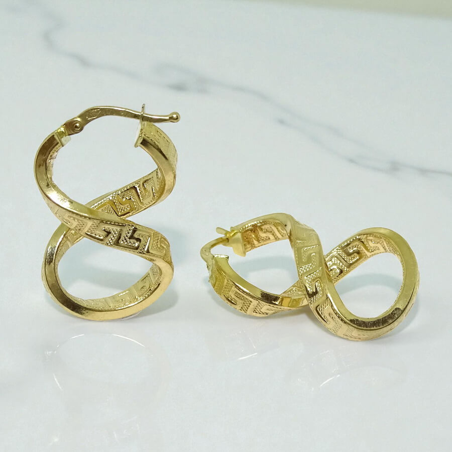Aros ocho greca 4x29.00- 2.50gr de oro de 18k - Imagen 4
