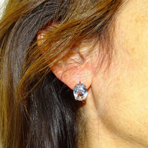 Pendientes clásicos de oro y circonita de color - Imagen 2