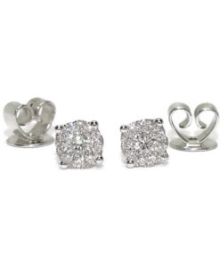 Pendientes de diamantes de 0.26cts en oro blanco de 18k con engaste invisible y cierre presión. 5mm de diámetro