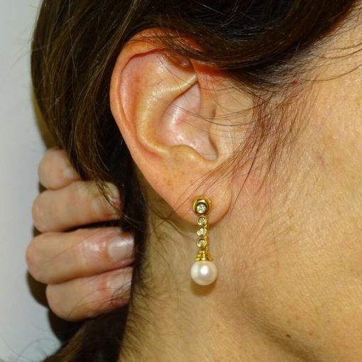 Pendientes largos cabeza redonda 0,18cts de diamantes - Imagen 2