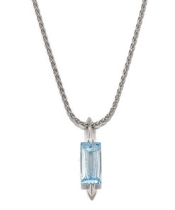 colgante circonita azul moderno cadena espiga fuerte