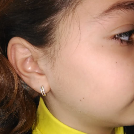 pendientes oro bicolor con circonitas para niña - Imagen 2