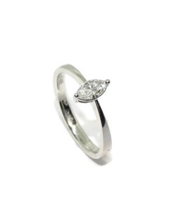 Anillo navet 0,32cts