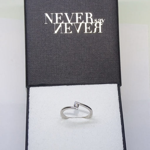 Anillo brazo cruzado 0,11cts - Imagen 5