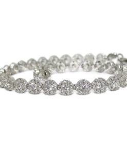 Preciosa pulsera de oro blanco de 18k con 351 circonitas de la mejor calidad. 18.50cm de larga