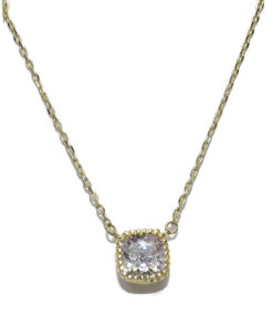 Colgante cuadrado de oro amarillo de 18k 7x7