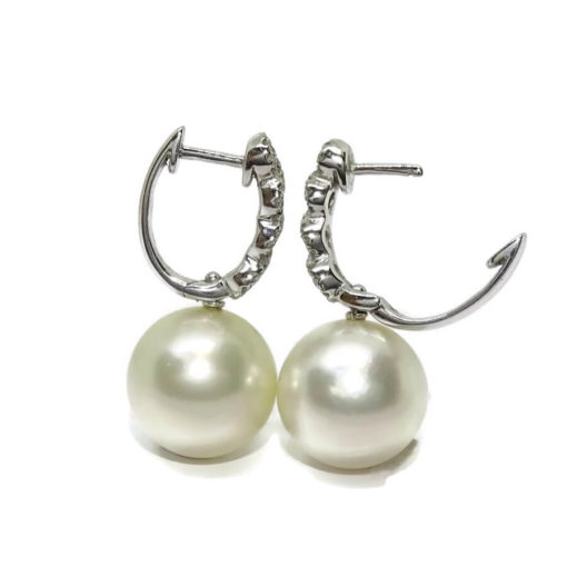 pendientes de oro blanco de 18k con 0.56cts y 2 perlas australianas de 13mm - Imagen 3
