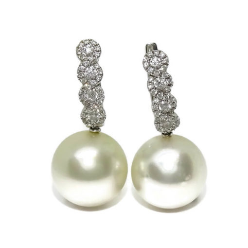pendientes de oro blanco de 18k con 0.56cts y 2 perlas australianas de 13mm