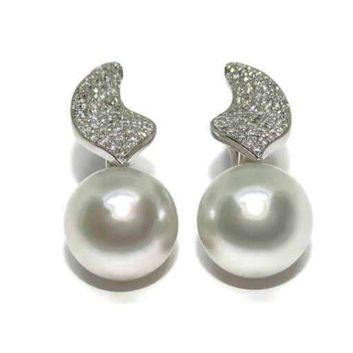 pendientes de oro blanco 0.61cts de diamantes y 2 perlas australianas de 11mm - Imagen 3