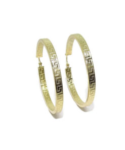 Aros grandes de oro amarillo de 18k con greca, tubo cuadrado de 4mm y 4.40cm de diámetro exterior. 5.55gr