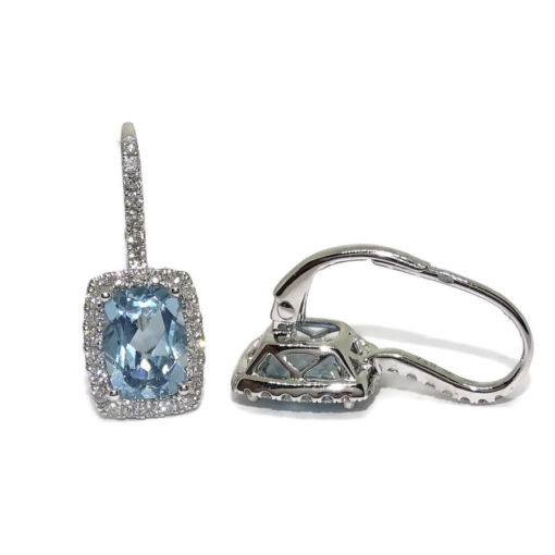 Pendientes de diamantes y topacios azules en oro blanco de 18k. 3.58ct de topacios y 0.48cts de diamantes. - Imagen 4