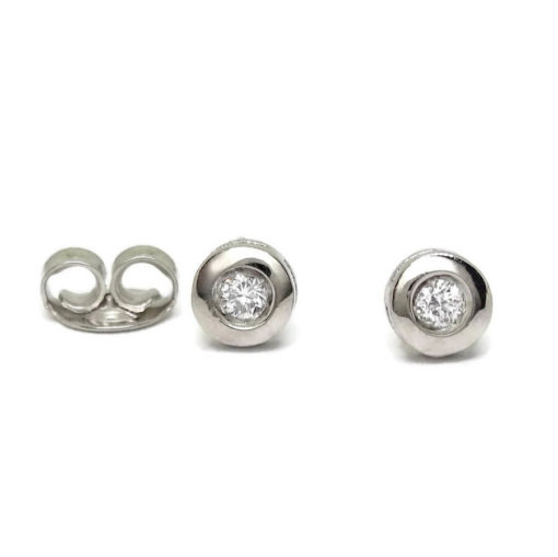 pendientes de diamantes de 0.08cts en oro blanco de 18K. Un lujo para todos los dias.