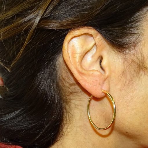 Pendientes aros de oro amarillo de 18K de 2mm de ancho por 3.40cm de diámetro exterior. - Imagen 2