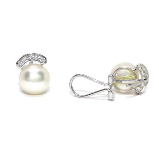 Pendientes para mujer de oro blanco de 18k con 10 circonitas y perla cultivada tipo botón de 9mm. Cierre omega - Imagen 4