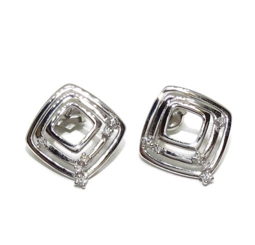 Modernos y preciosos pendientes de oro blanco de 18k con 0.14cts de diamantes. Fiesta. 3.75gr de oro de 18k