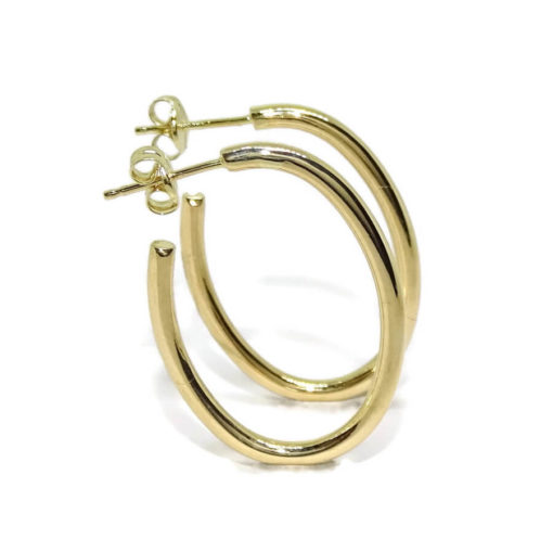 Pendientes tipo aro de oro amarillo de 18K de 2mm de ancho y 2.60m de altos por 1.90cm de anchos. - Imagen 5