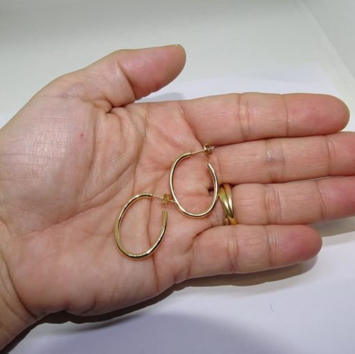 Pendientes tipo aro de oro amarillo de 18K de 2mm de ancho y 2.60m de altos por 1.90cm de anchos. - Imagen 7