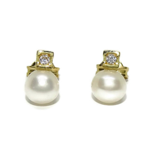Pendientes para comunión de oro amarillo con 2 diamantes de 0.08cts y 2 perlas cultivadas redondas de 5.5 mm
