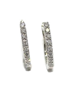 Pendientes medio aro de oro blanco de 18k con diamantes 0.44cts
