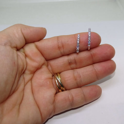 Pendientes medio aro de oro blanco de 18k con diamantes 0.44cts - Imagen 3