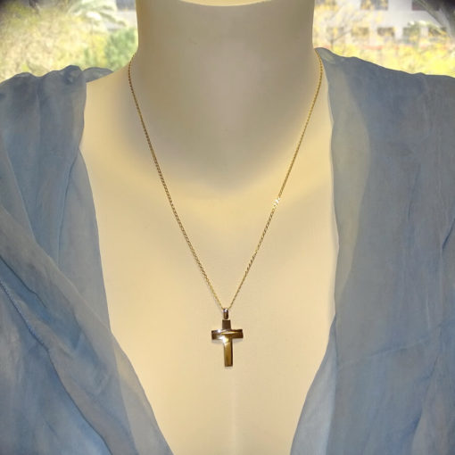 Cruz de Oro bicolor horizontal de 18k especial comunión con cadena bilbao maciza de 50cm - Imagen 2
