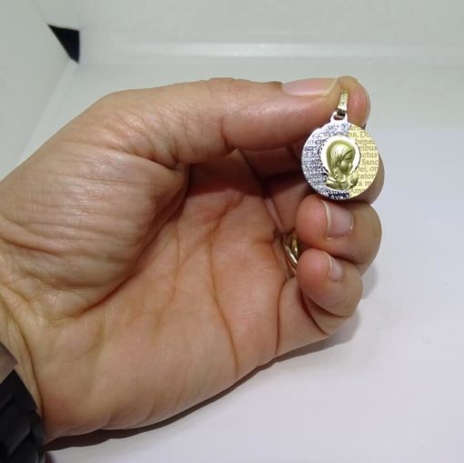 Medalla comunión Virgen niña Bicolor Oro 18k, 18mm - Imagen 2