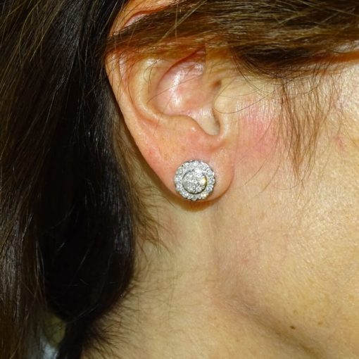 Pendientes de oro blanco de 18k con diamantes auténticos, flor. - Imagen 2