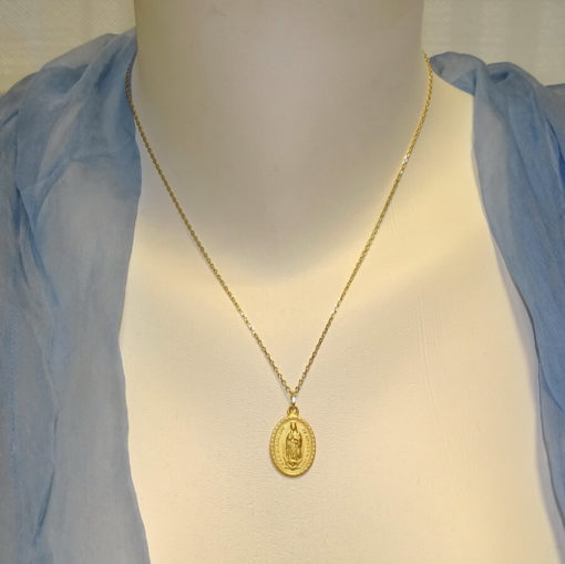 Medalla de la Virgen de Guadalupe de oro de 18k con cadena forzada de 45cm - Imagen 2