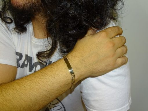Pulsera para hombre de oro amarillo de 18k con placa. Maciza - Imagen 2