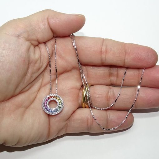 Colgante para mujer con diamantes y zafiros de color certificados montados en oro blanco de 18k y cadena italiana maciza de 45cm. - Imagen 3