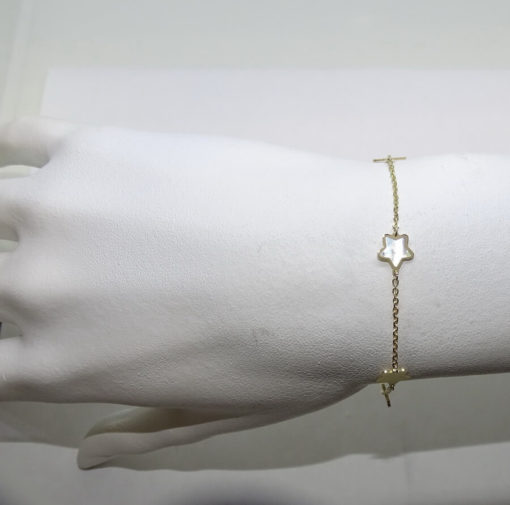 Pulsera de Oro Amarillo de 18k con 5 estrellas de  nácar y oro liso. Especial comunión. - Imagen 2