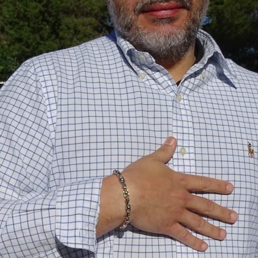 Pulsera para hombre de oro de 18k bicolor, con cadena forzada en oro amarillo y círculos de oro blanco de 18k, 7mm de ancha, largo 21.50cm. - Imagen 2