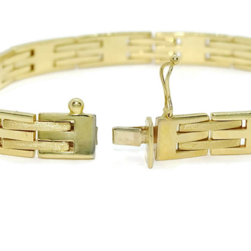 Pulsera de oro amarillo de 18k maciza, para hombre, de 8mm de ancha y 2mm de gruesa, 21.00 cm de larga con cierre cajetín y 8 de seguridad Peso; 21.40gr de oro de 18K. - Imagen 7