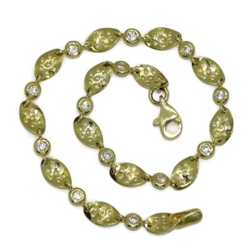 Pulsera de oro amarillo de 18k para mujer con circonitas engastadas en chatones redondos de 3mm y eslabones calados ondulados - Imagen 5