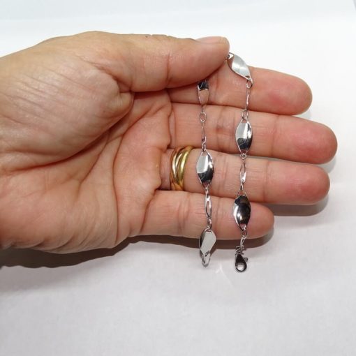 Pulsera de oro blanco de 18k para mujer de eslabones ovalados con cuerpo y calados. 3.50gr - Imagen 4