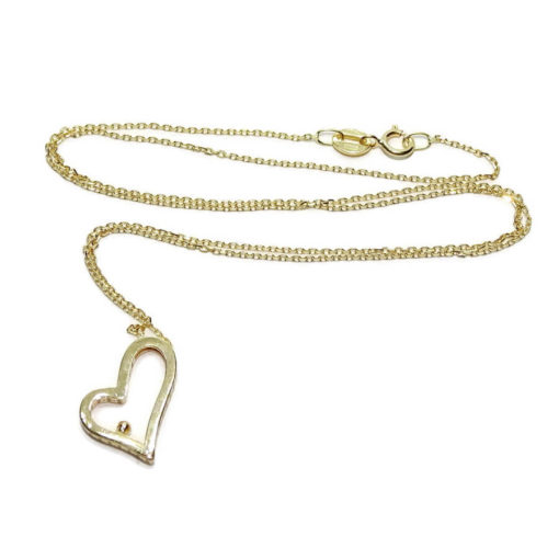 Precioso collar de oro amarillo de 18 k con un diamante talla brillante de 0.015cts engastado en un precioso corazón de oro amarillo de 18k - Imagen 5