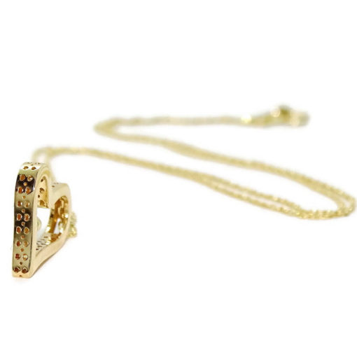 Precioso collar de oro amarillo de 18 k con un diamante talla brillante de 0.015cts engastado en un precioso corazón de oro amarillo de 18k - Imagen 4