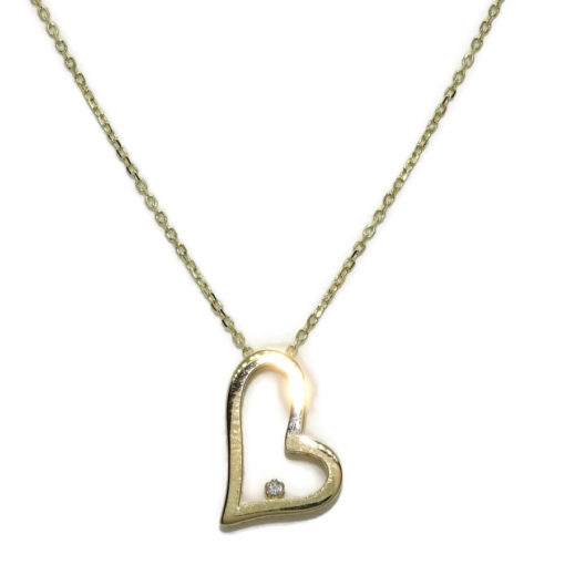 Precioso collar de oro amarillo de 18 k con un diamante talla brillante de 0.015cts engastado en un precioso corazón de oro amarillo de 18k