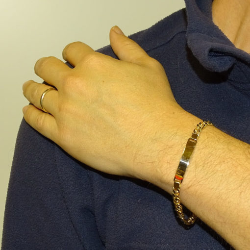Pulsera para hombre o cadete de oro amarillo de 18k con placa, personalizable en 1 día. - Imagen 2