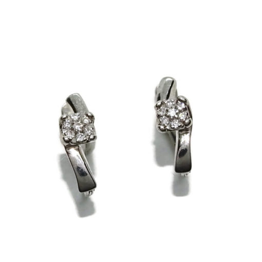 Elegantes pendientes de oro blanco de 18k con 0.10cts de diamantes. Ideal mujer y chica joven. - Imagen 3