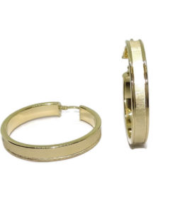Originales y espectaculares pendientes de aro de oro amarillo de 18k de tamaño mediano mate y brillo