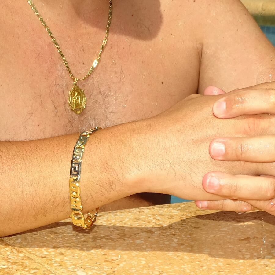 Impresionante Pulsera para Hombre de Oro Amarillo y oro blanco de 18k Maciza. 45.85 gr. - Imagen 2