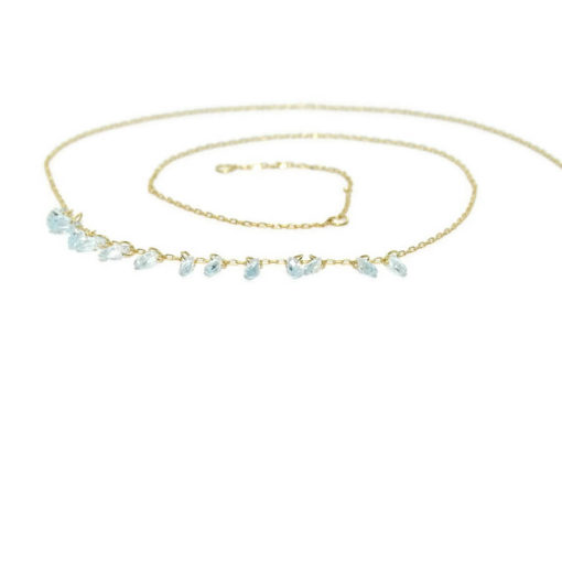 Precioso y elegante collar de oro amarillo de 18k con 13 topacios azules talla briolette - Imagen 5