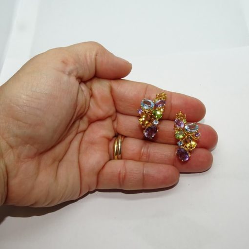 Pendientes de oro amarillo de 18K con 20 piedras finas de color. 3.00 cm de largos - Imagen 3