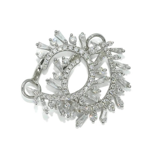 Espectaculares pendientes de oro blanco de 18k con 92 diamantes naturales que suman 1.53cts con forma de ola, cierre omega, cómodo y muy seguro. - Imagen 6