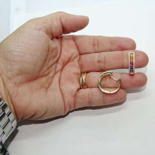 Impresionantes pendientes para mujer con 88 diamantes auténticos y 14 zafiros de color certificados montados en oro amarillo de 18k. - Imagen 8