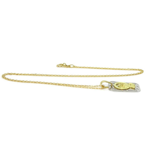 Medalla bicolor de oro de 18k calada con la Virgen Niña y cadena forzada de 45cm especial comunión y mujer - Imagen 5